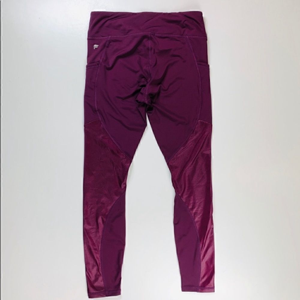 Fabletics Salar Statement PowerLite 7/8 - Picture 4 of 13